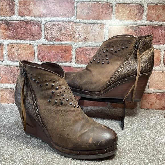 Ariat Womens Stax brown leather western ankle boots booties size 9 - Picture 1 of 10